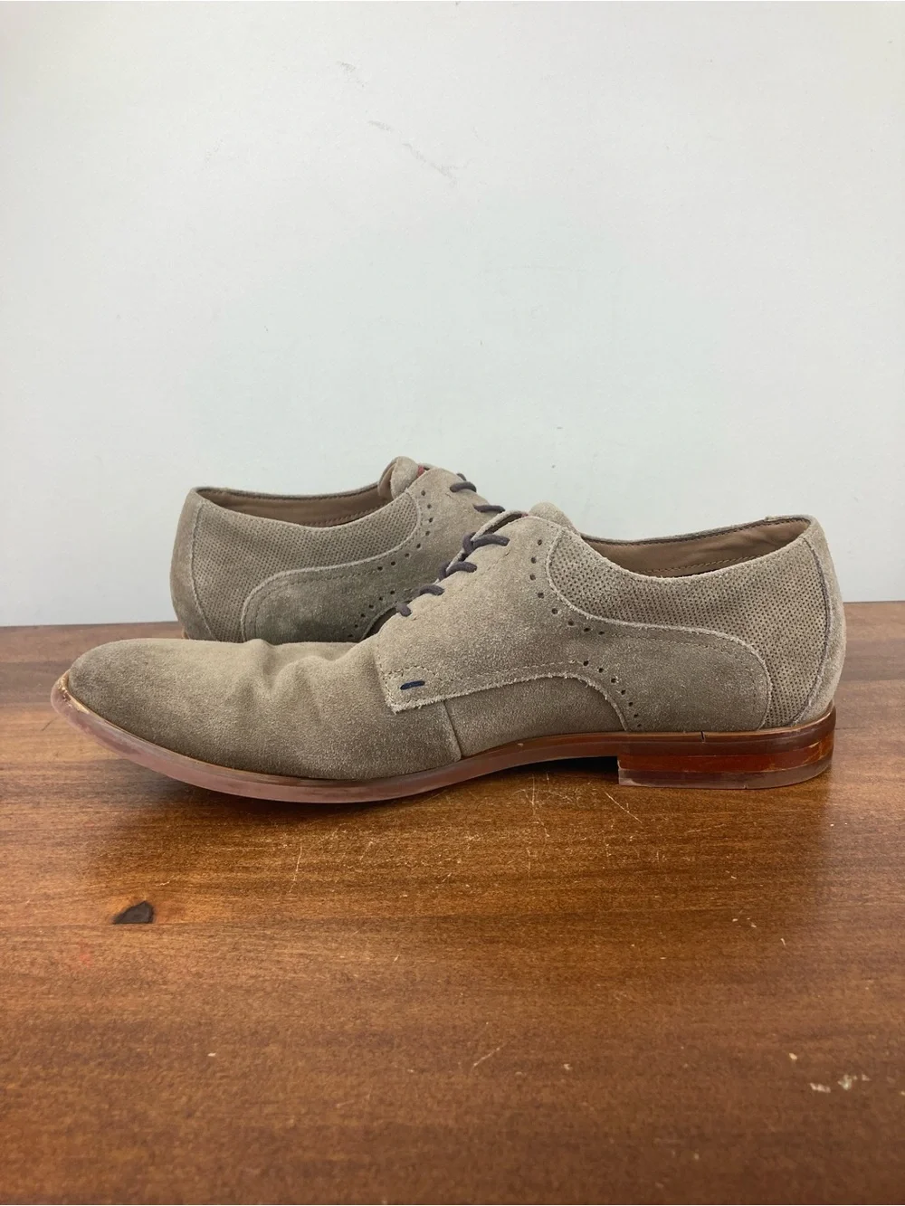 Fairlane Suede Derby Dress Shoes Taupe Lace Up Men’s Size 11.